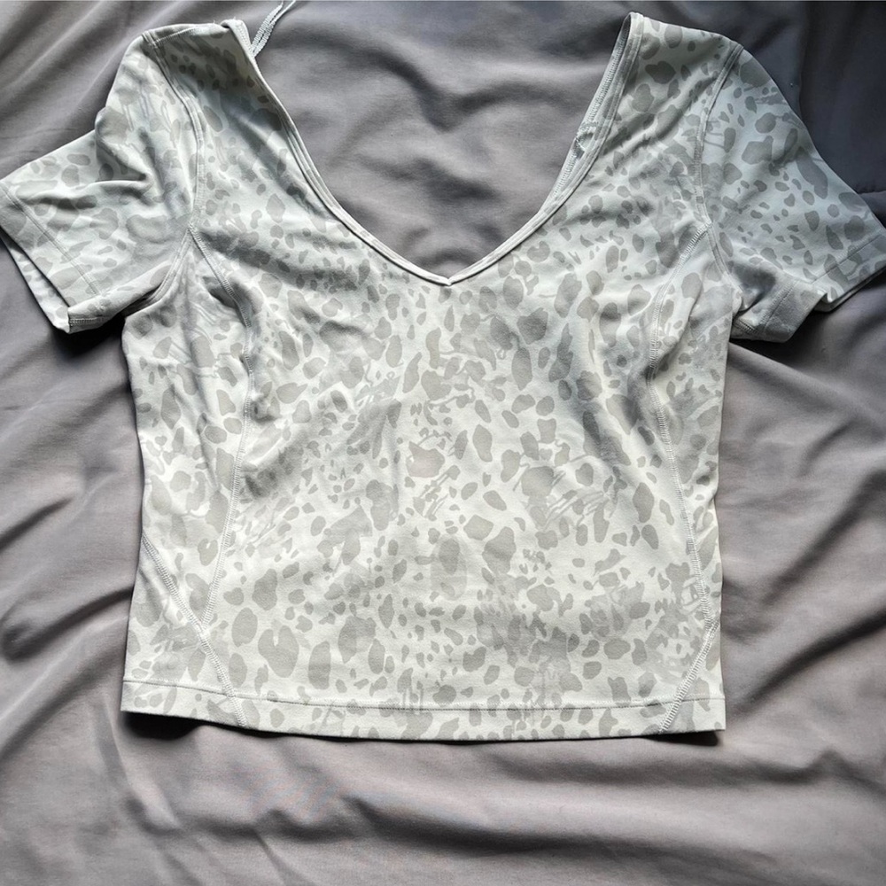 Lululemon align tee